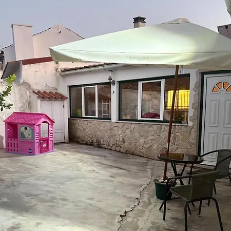 Pensionat Casinha No Coracao Do Oeste - Ventosa