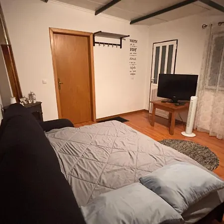 Holiday home Casinha Do Coracao Do Oeste *